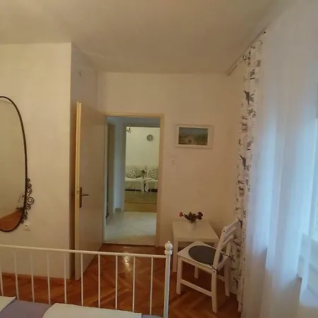 Ruzica דירה קריקווניצה